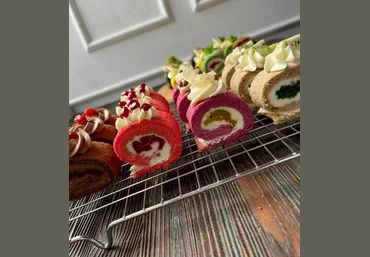 Юлия Бугимбаева Art2cake Мини-рулеты с 7 разными вкусами 2023 слив