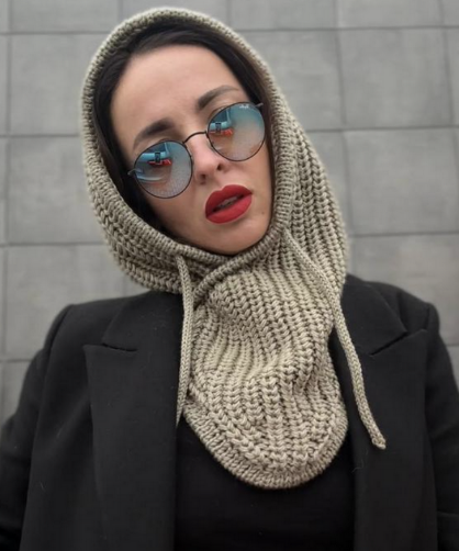 Вероника Елевич grenka87knit Капор на кнопках 2023 слив курса